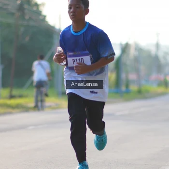Runner Photo 3466653
