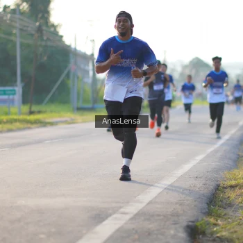Runner Photo 3466663