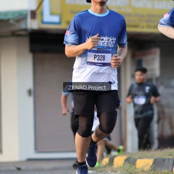 Runner Photo 3466673