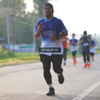 Runner Photo 3466692