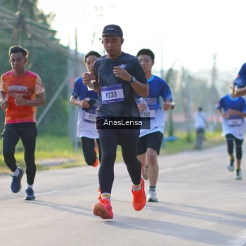 Runner Photo 3466695