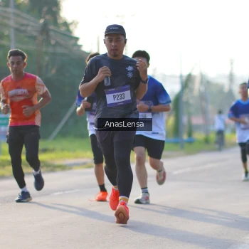 Runner Photo 3466700