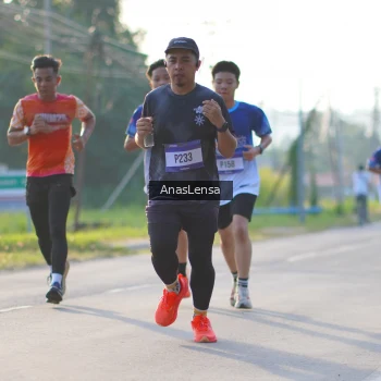 Runner Photo 3466705