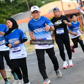 Runner Photo 3466716