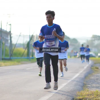 Runner Photo 3466727