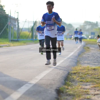 Runner Photo 3466728