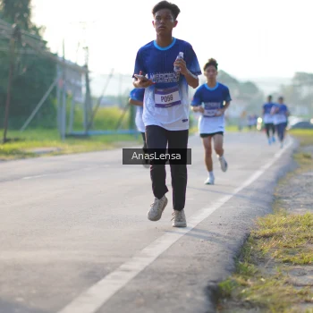 Runner Photo 3466738