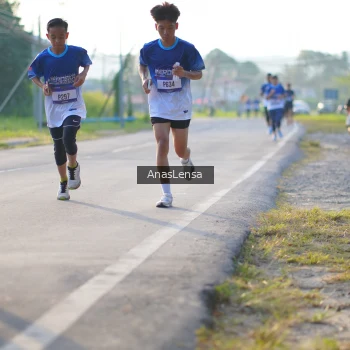 Runner Photo 3466747