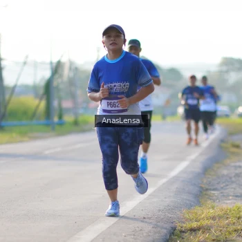 Runner Photo 3466796