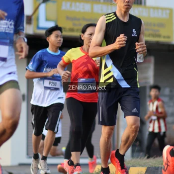 Runner Photo 3466800