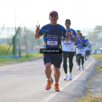 Runner Photo 3466877