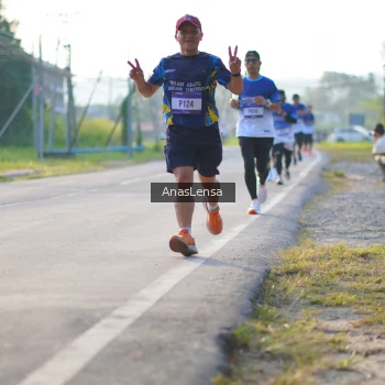 Runner Photo 3466898