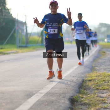 Runner Photo 3466899