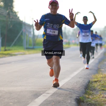 Runner Photo 3466910