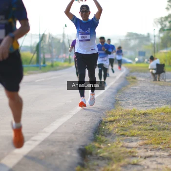 Runner Photo 3466918