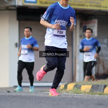 Runner Photo 3466933