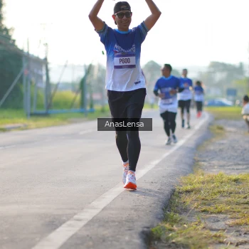 Runner Photo 3466940