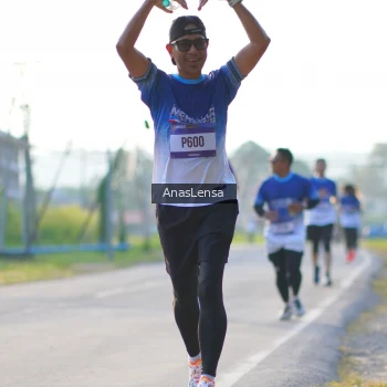 Runner Photo 3466943