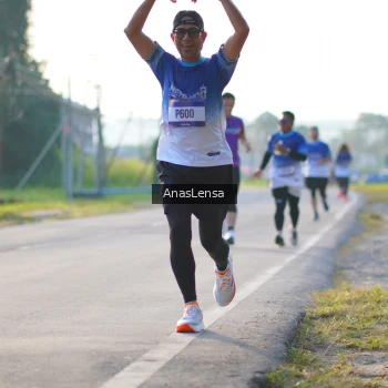 Runner Photo 3466949