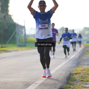 Runner Photo 3466950