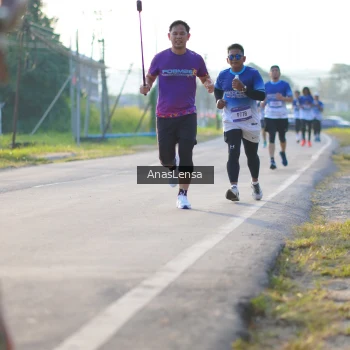 Runner Photo 3466982