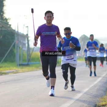Runner Photo 3467009