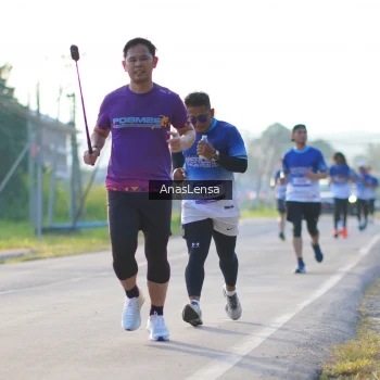 Runner Photo 3467014