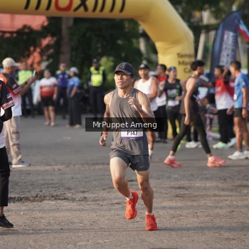 Runner Photo 3467025