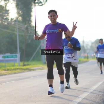 Runner Photo 3467027