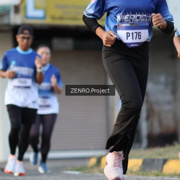 Runner Photo 3467084
