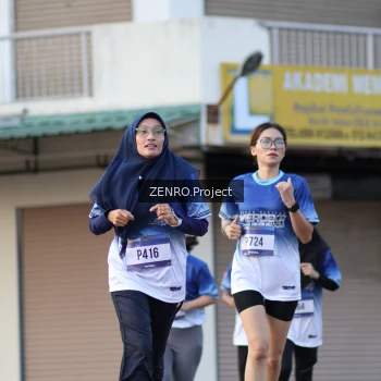 Runner Photo 3467090