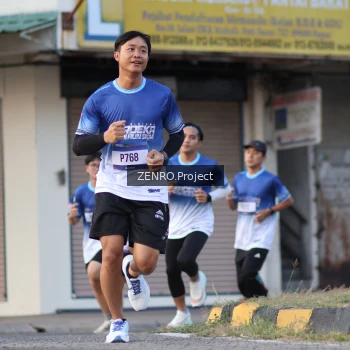 Runner Photo 3467110