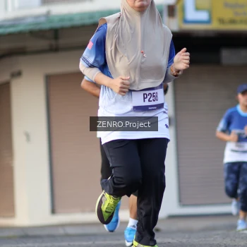 Runner Photo 3467146
