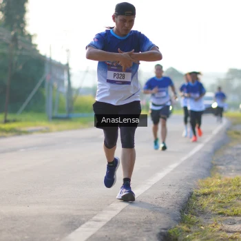 Runner Photo 3467150