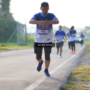 Runner Photo 3467155