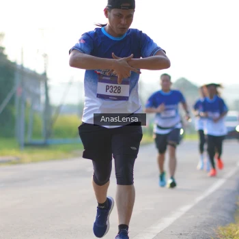 Runner Photo 3467156