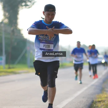 Runner Photo 3467165