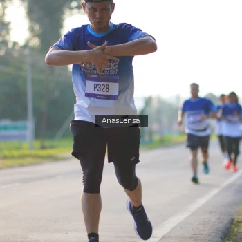 Runner Photo 3467195