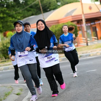 Runner Photo 3467199