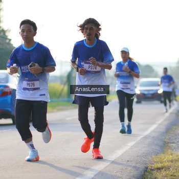 Runner Photo 3467253