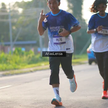 Runner Photo 3467270