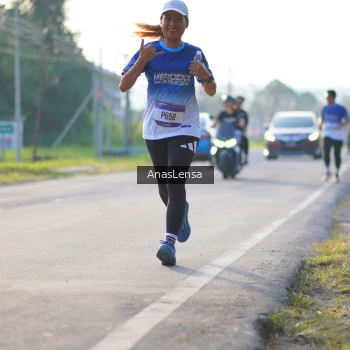 Runner Photo 3467303