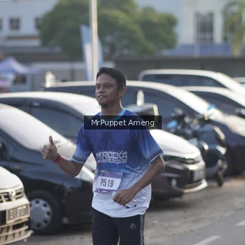 Runner Photo 3467316