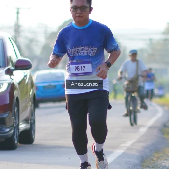 Runner Photo 3467339
