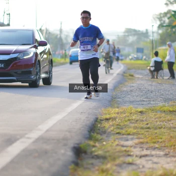 Runner Photo 3467344