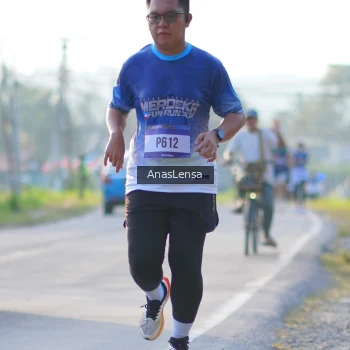 Runner Photo 3467345