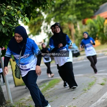 Runner Photo 3467360