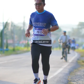 Runner Photo 3467370