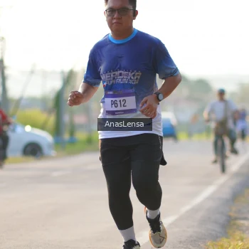 Runner Photo 3467380
