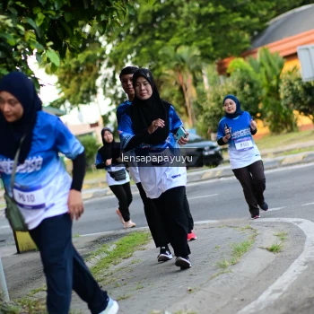Runner Photo 3467393
